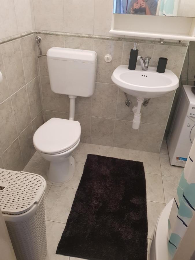 Positivo Appartement Zagreb Buitenkant foto